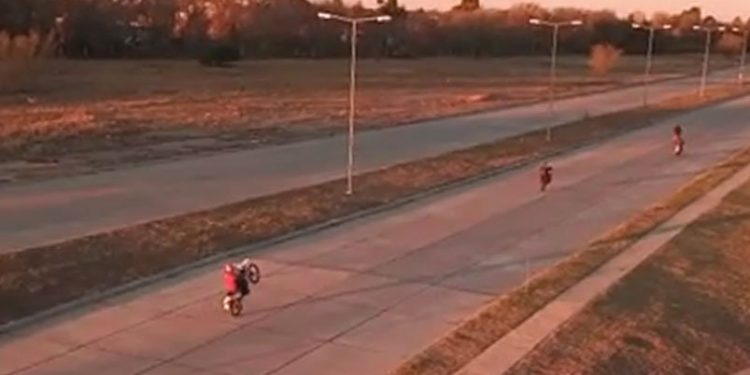 Vecinos denuncian picadas motos barrio parque liceo cordoba 2