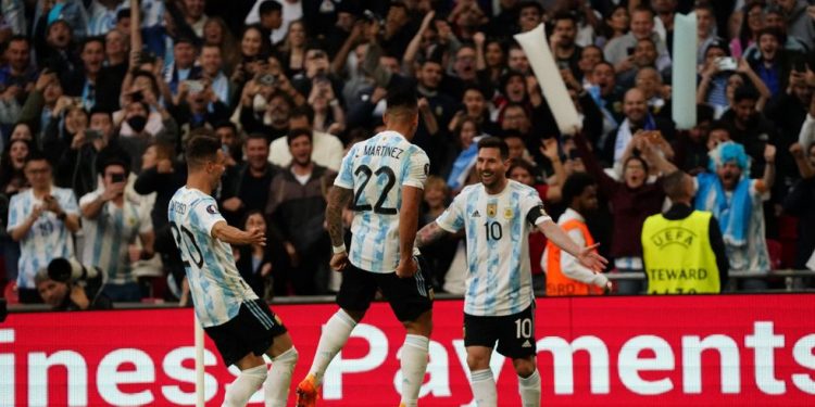 Argentina obtuvo un triunfo para ilusionar a todos los hinchas