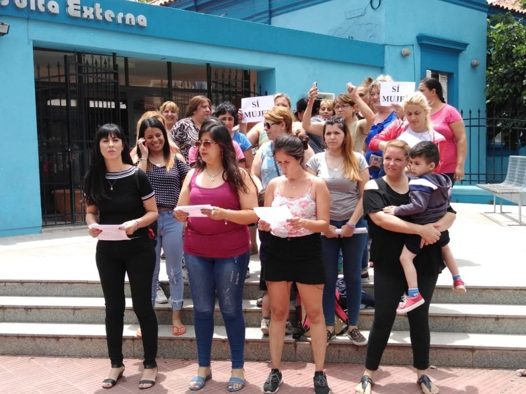 Feministas en el hospital