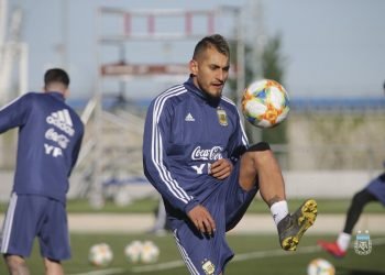Roberto pereyra, podria ir desde el arranque