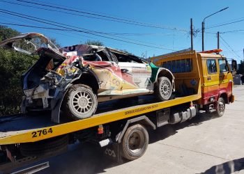 Asi quedo el auto del piloto boliviano