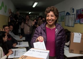 Data art 3389137 1554691810 1554692338