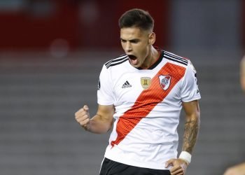 Martinez quarta festejando su gol