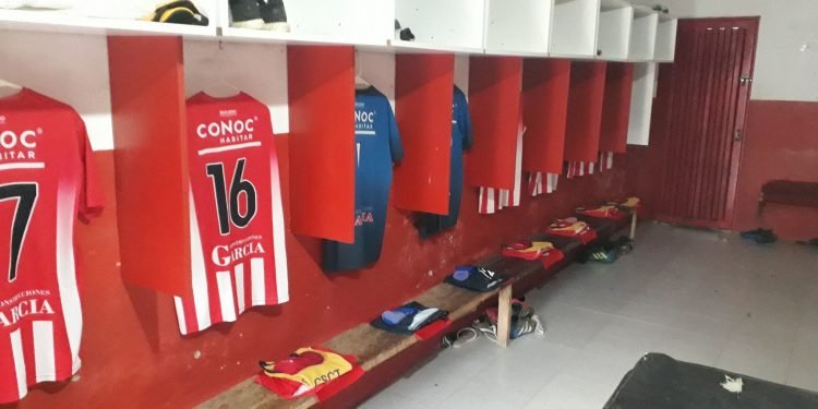 Vestuario del sportivo tirolesa