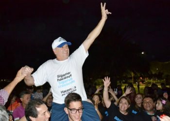 Gentileza radio comunicar