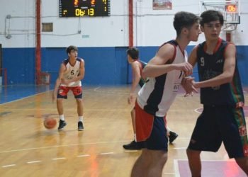 Bochas se impone en el clasico