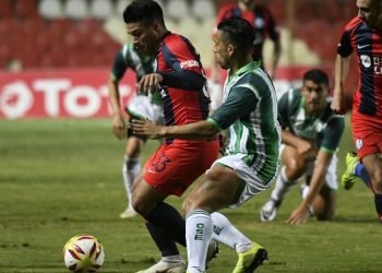 San lorenzo y otro golpe