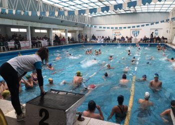 Nadadores locales en marcos juarez