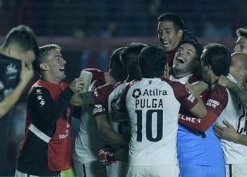 Colon celebra tras los penales