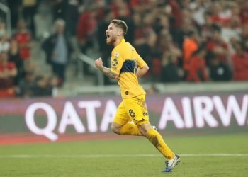 Mcallister festejando el 1 a 0 final