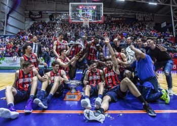 Otro titulo para el ciclon