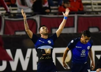 Nahuel bustos celebra