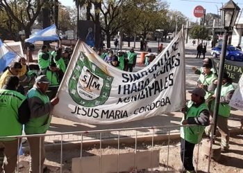 Empleados en protesta