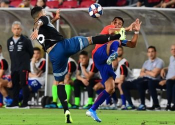 El partido tuvo 10 amonestados