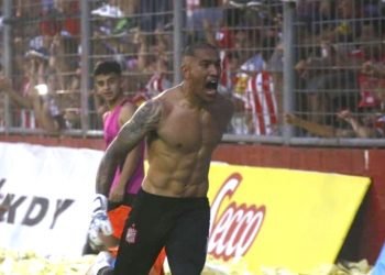 Arce, el heroe del dia