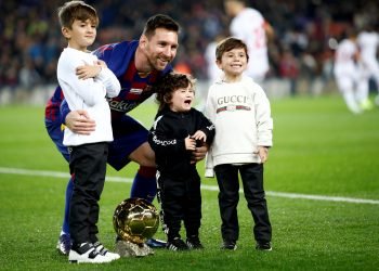 Messi celebra su balon de oro