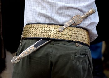 Gaucho con facon ilustrativa