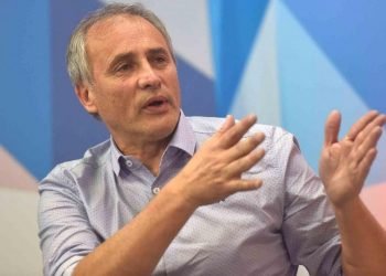 Gentileza la voz