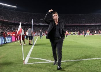 Gallardo ante defensa