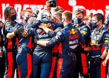 Festejo del equipo red bull