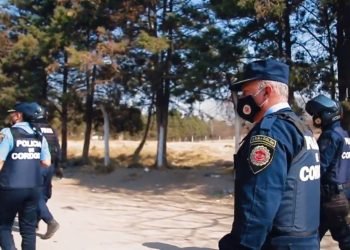 Policia