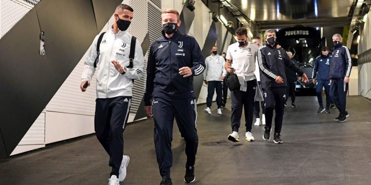Juventus llegando al estadio para jugar