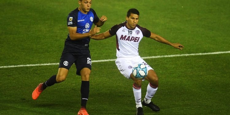 Lanus se llevo los tres puntos