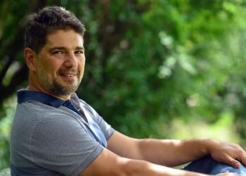 Diego almada gentileza la voz