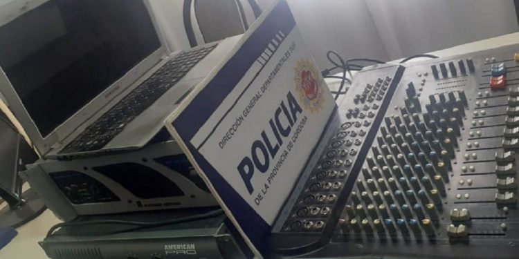 Policia