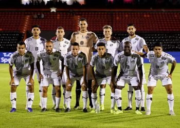 Platense vuelve a primera