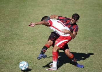 Instituto dejo pasar su ultima chance