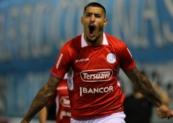 Balboa sigue anotando