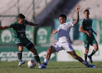 Talleres igualo ante sarmiento
