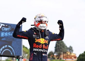 Verstappen vencedor