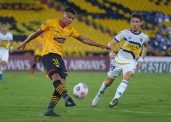 Soldano presiona la salida rival