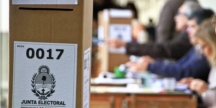 Recta final hacia las elecciones provinciales en corrientes podran votar las personas con covid 19 1