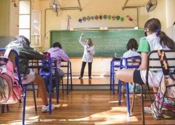 Ciudad acordo aumento paritaria docente