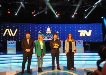 Qrnd4blk7jae3fe7rbswr7bq3i