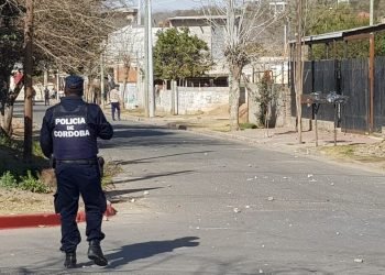 Policía abatió a un delincuente en las violetas