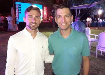 Luis alberto rodríguez, ceo de roma, junto a luis picat intendente de jesús maría en la inauguración de la empresa