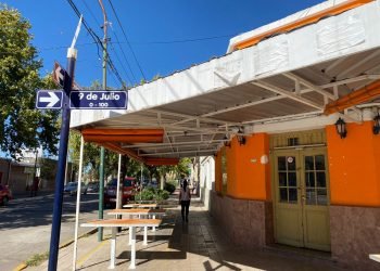 Robó dos cervezas, una gaseosa en una pancheria y fue detenido