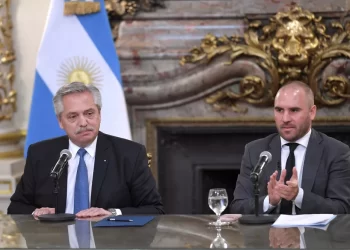 Multimedia.normal.96443103b2cb05ef.31382d30342d323032325f656c5f707265736964656e74655f616c626572746f5f6e6f726d616c2e77656270