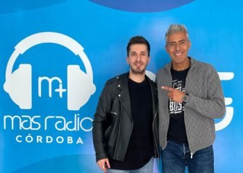 “Soy un cantor del folclore, me gusta mucho este género”
