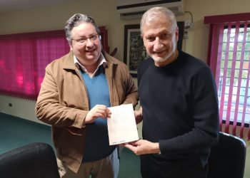 “Pichi” Campana entregó un millón de pesos al Bochas Sport de Colonia Caroya