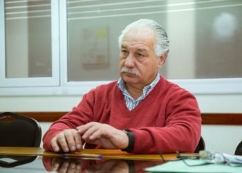 58e910e7 13df 4273 b99b b608b9903ce1