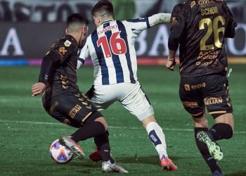 Fecha 15 torneo de la liga platense vs talleres foto5