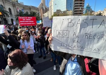 645f62c5 ee2a 45a2 8d64 42631a61cf34