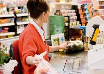 Dia emplados de comercio 2022 feriado