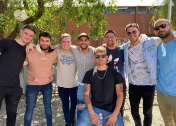 9cd76831 1595 4508 a094 b986096c12a5