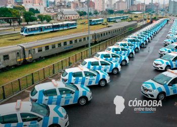 La Provincia entregó 60 nuevos vehículos para garantizar más tranquilidad